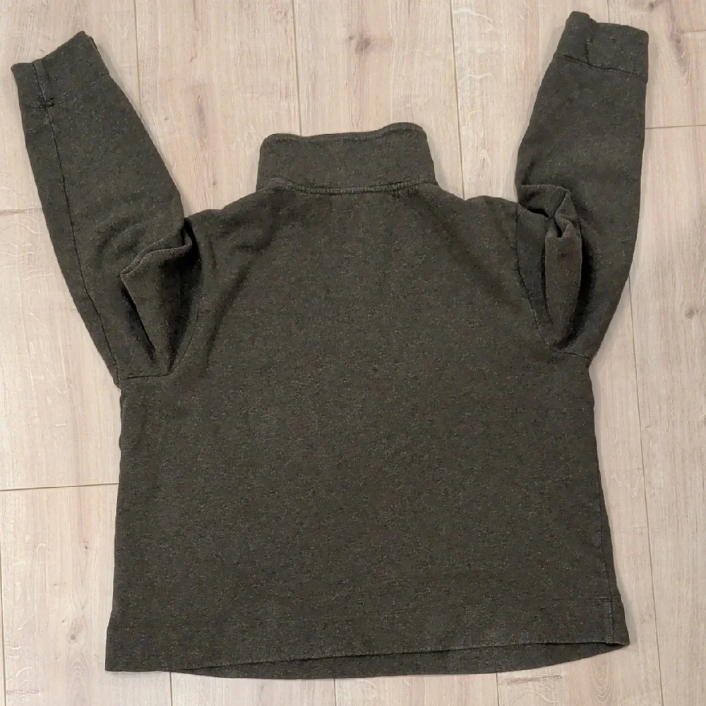 Clear Wing Johnny Collar Pullover Boxy Sweatshirt